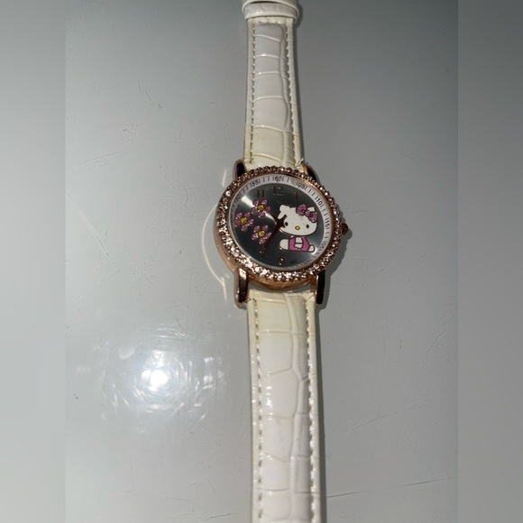 Hello Kitty Vintage watch - Picture 3 of 4